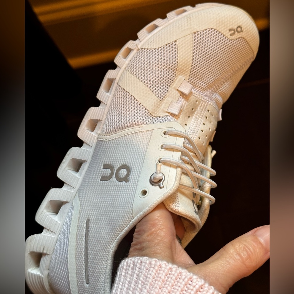 ON Cloud Running Athleisure Sneakers